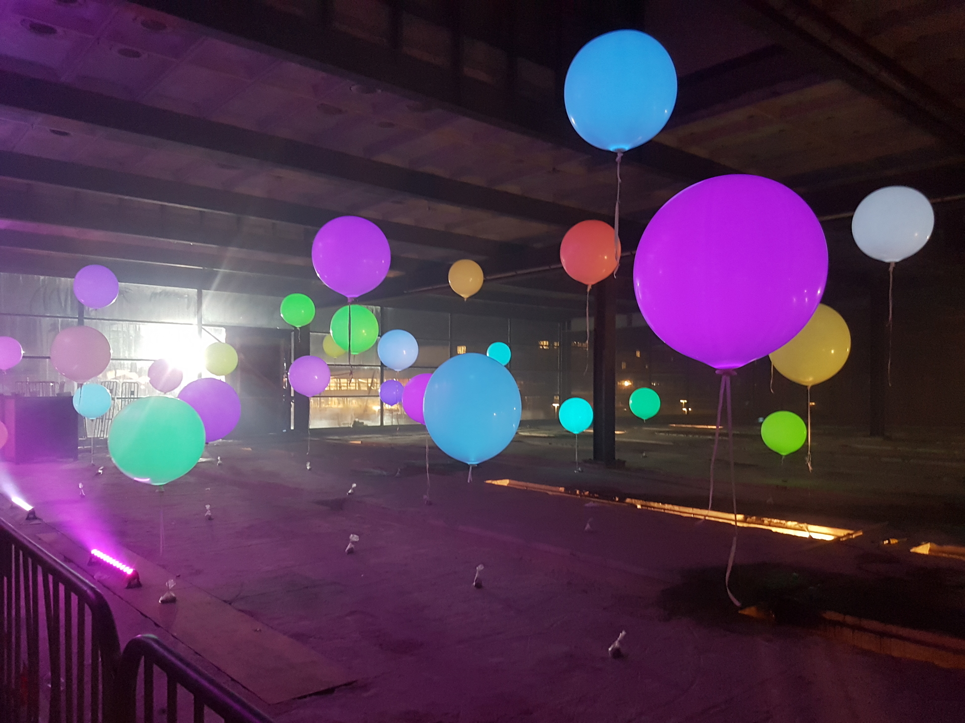 Fælles valg session respons Riesige LED-Luftballons für Event und Festival - Lampionwebshop